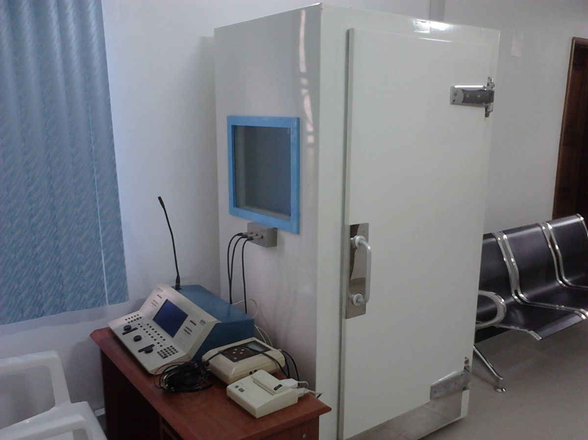 The audiometer booth and machine at Ponyx Hospitals Ltd.