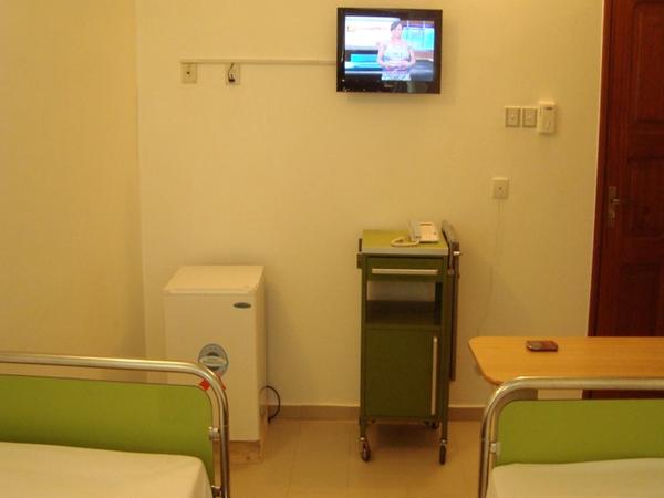 Semi-private ward